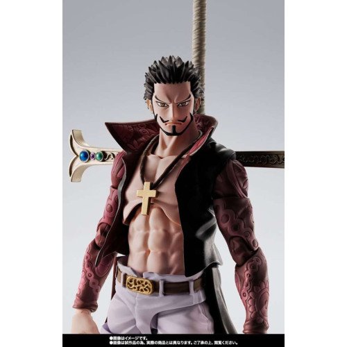 ONE PIECE - Dracule Mihawk - Figure S.H. Figuarts